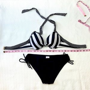 Black and White Bikini size M